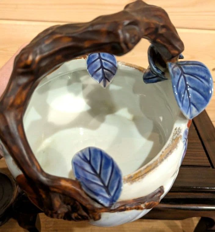 高*橋様 十二代酒井田柿右衛門　染錦　柿彫　灰皿　　 渦福印　 柿