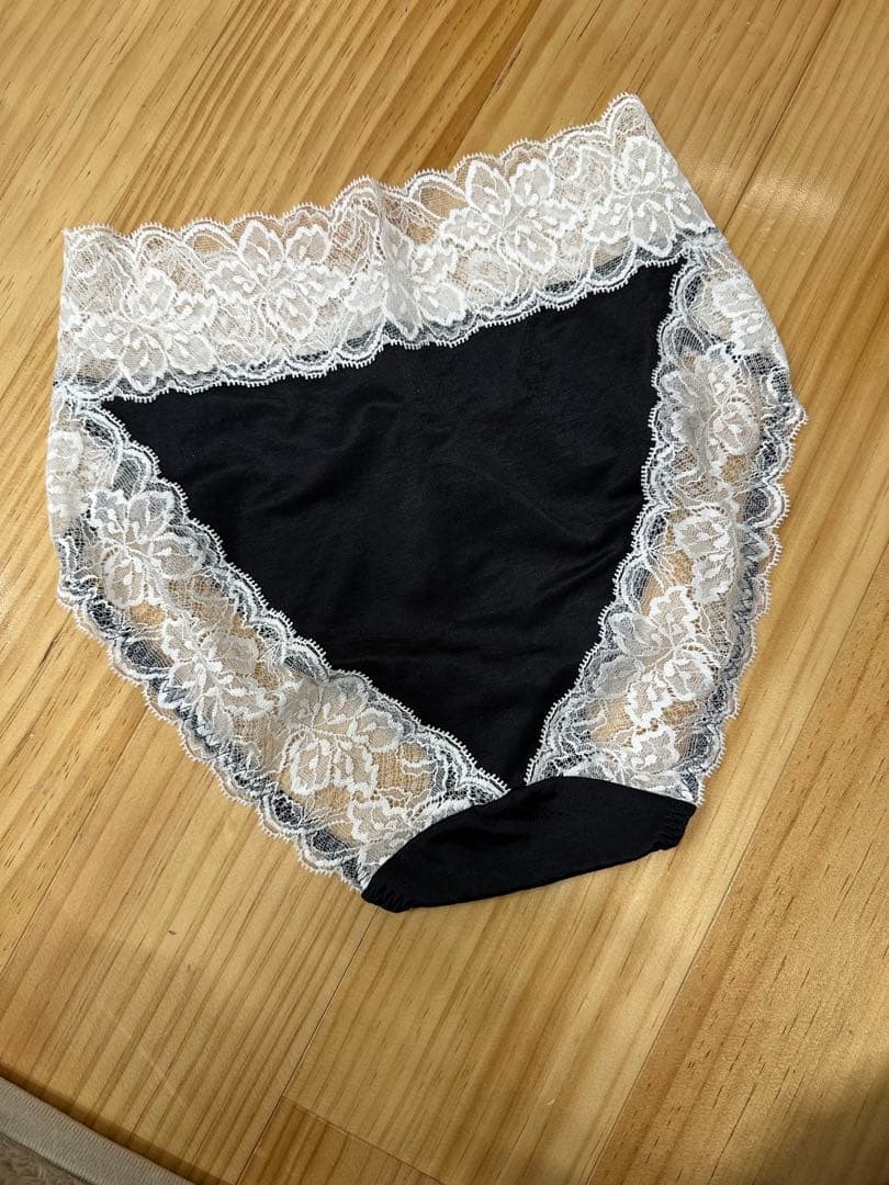 グランドイーワンズレーシーショーツ　黒　白黒2枚組