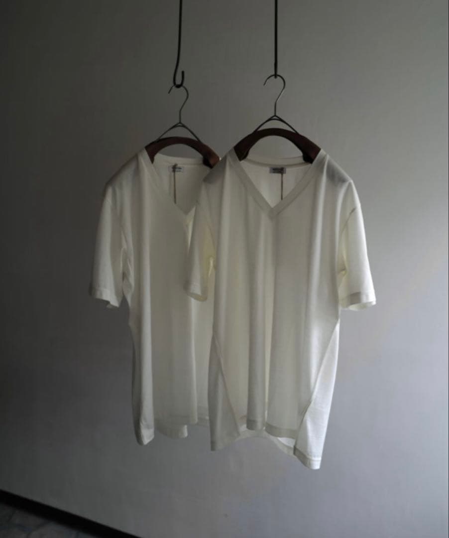 a*.様 Ex Washable Silk V Neck Tee kakinoh