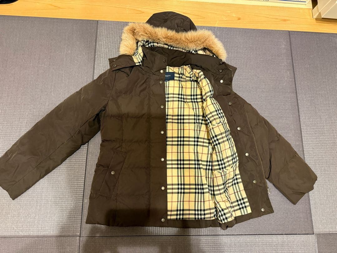 Burberry ブラウン ダウンジャケット　38