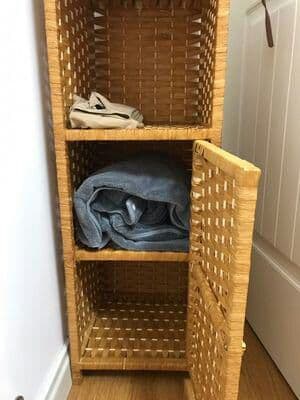 藤編み収納棚