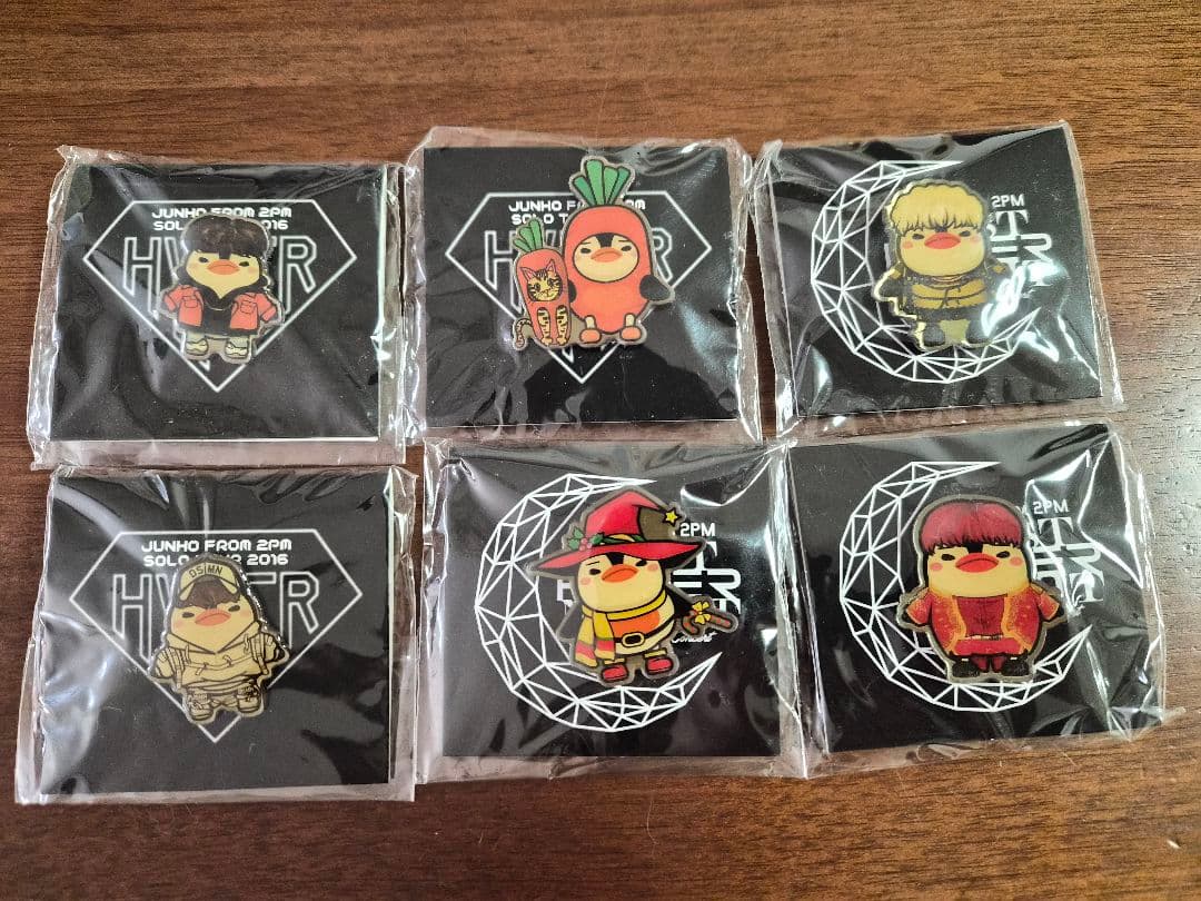2PM ジュノ HYPER ピンバッジ セット