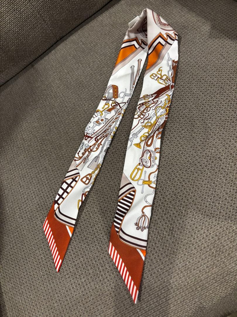 Hermès エルメス Twilly スカーフ 白/茶色