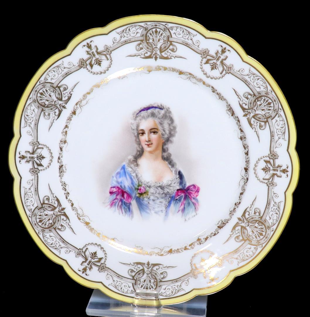 オールド・セーブル 1846年製 金彩大型24cmデュ・バリー夫人画飾り皿