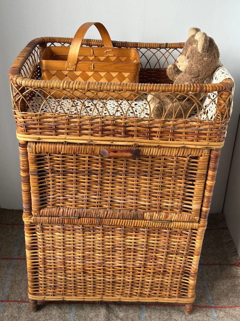 ヴィンテージ　昭和レトロ　ラタン家具　ラック 籐家具　アンティーク　脱衣カゴ　籠