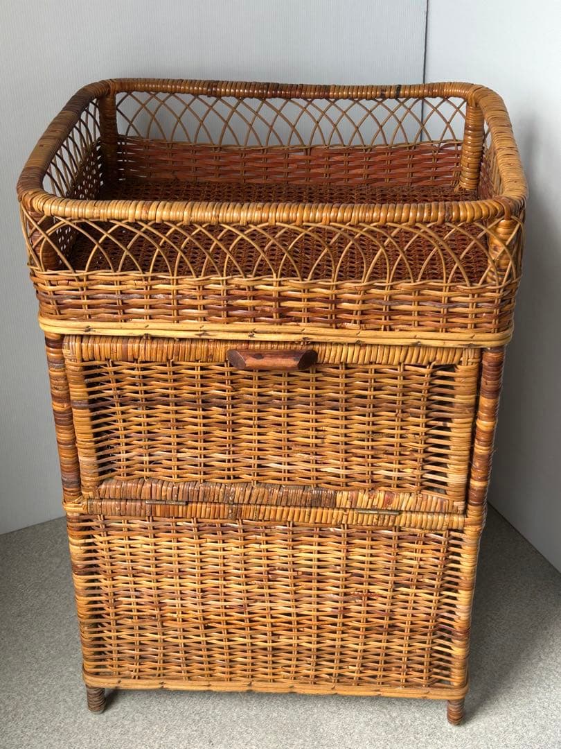 ヴィンテージ　昭和レトロ　ラタン家具　ラック 籐家具　アンティーク　脱衣カゴ　籠