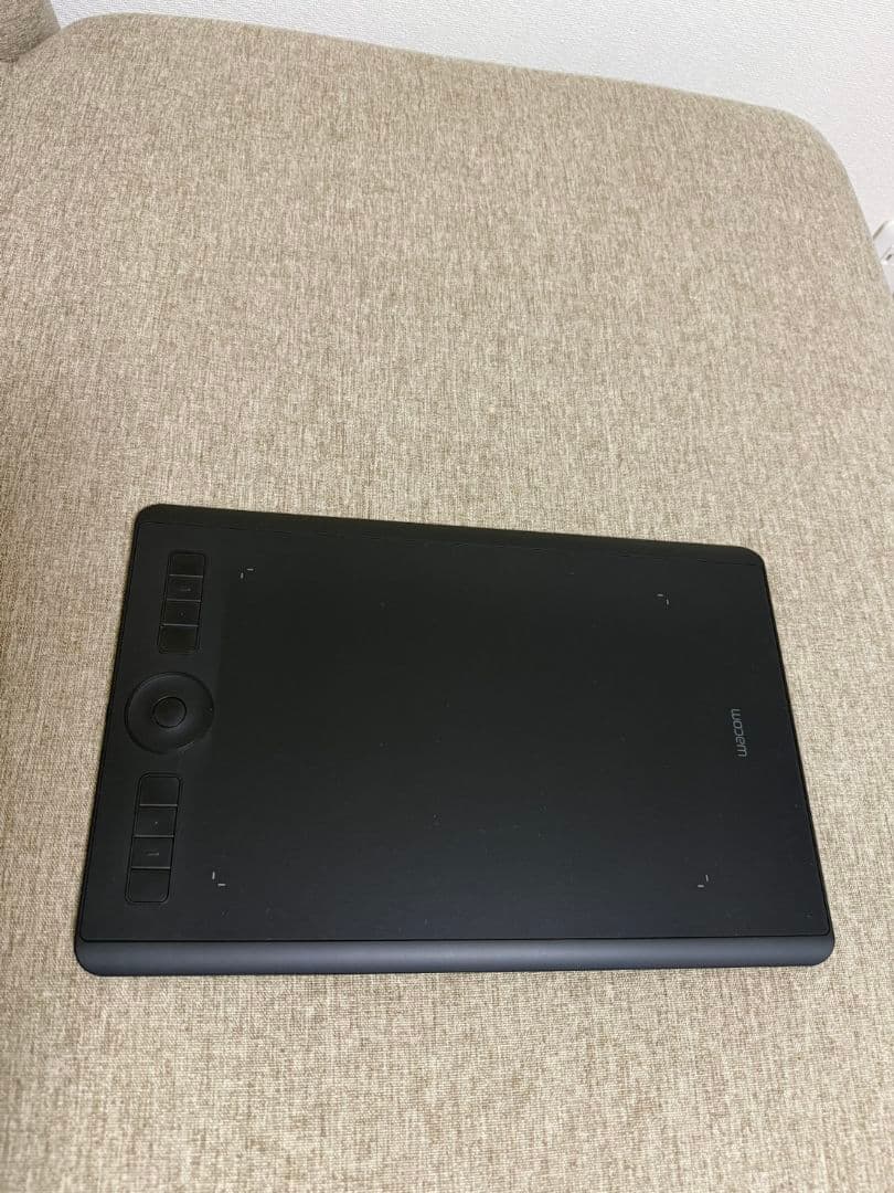 ワコム　Wacom Intuos Pro PTH-660/K0　ペンタブレット