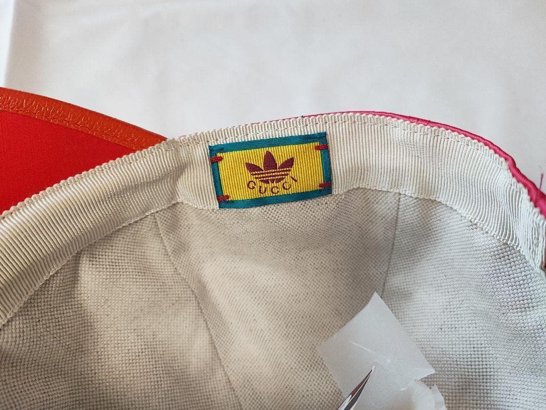 新品未使用 adidas x GUCCI コラボ キャップ M ピンクサテン