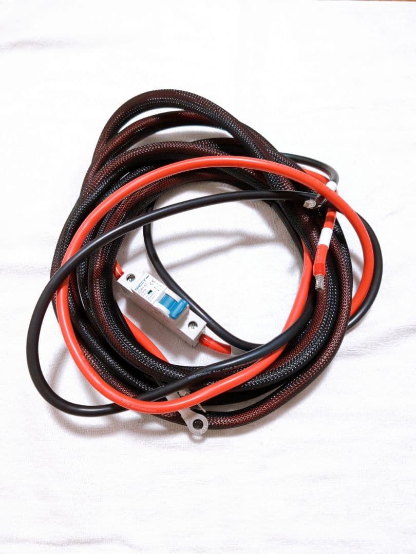 BLUETTI Charger 1 | 560W オルタネーターDC充電器
