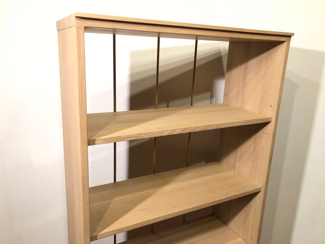 工房製作 オーク無垢 楢無垢材 本棚 飾り棚 真鍮 ホワイトオイル仕上 店舗什器