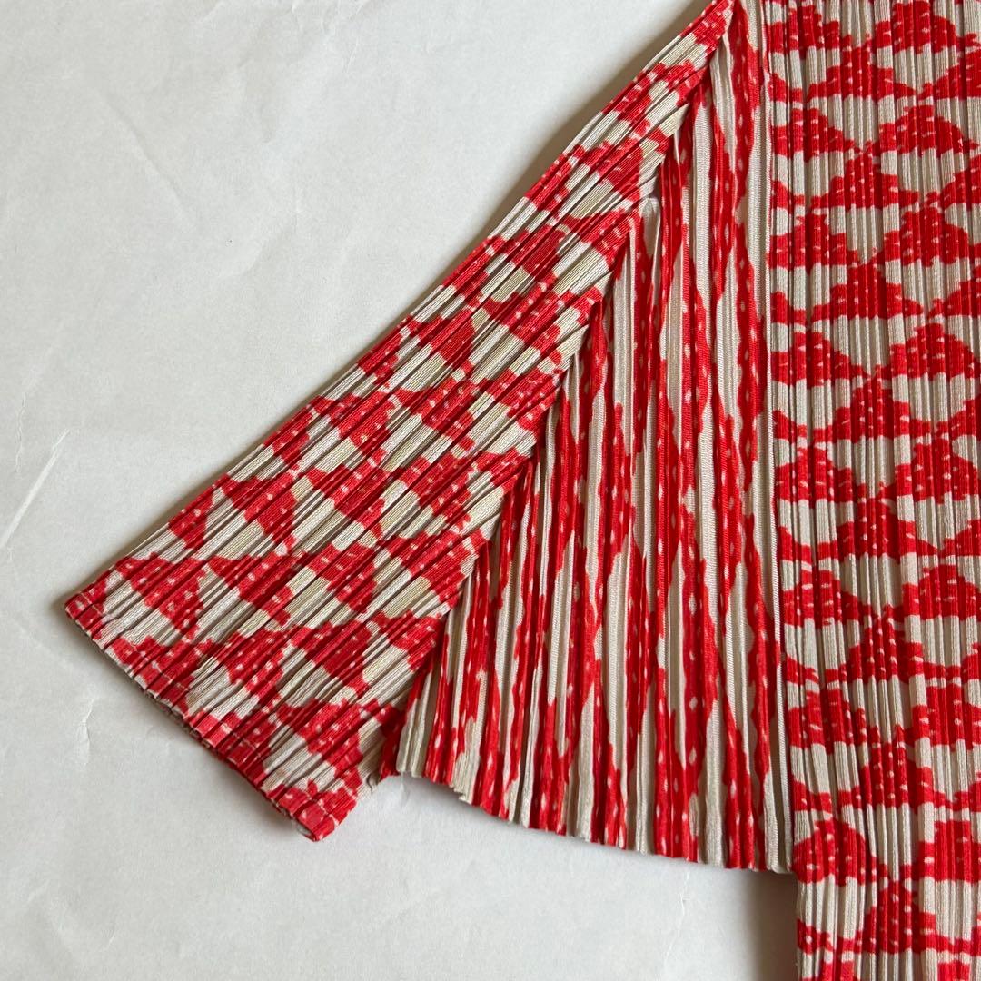 イッセイミヤケ プリーツプリーズ 半袖 赤系 柄入り