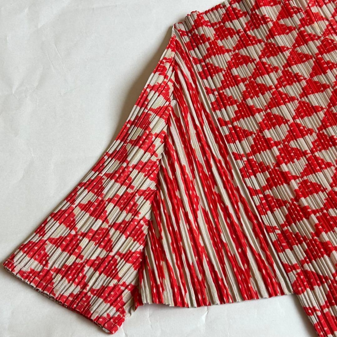 イッセイミヤケ プリーツプリーズ 半袖 赤系 柄入り