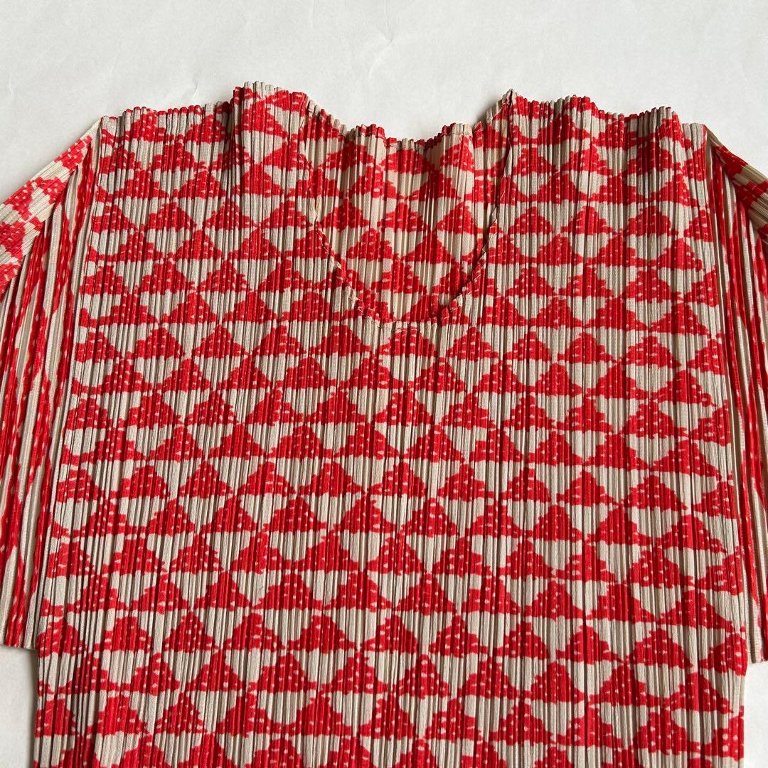 イッセイミヤケ プリーツプリーズ 半袖 赤系 柄入り