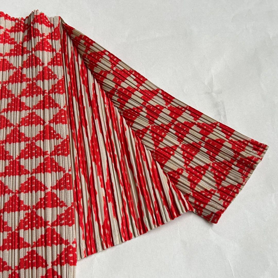 イッセイミヤケ プリーツプリーズ 半袖 赤系 柄入り