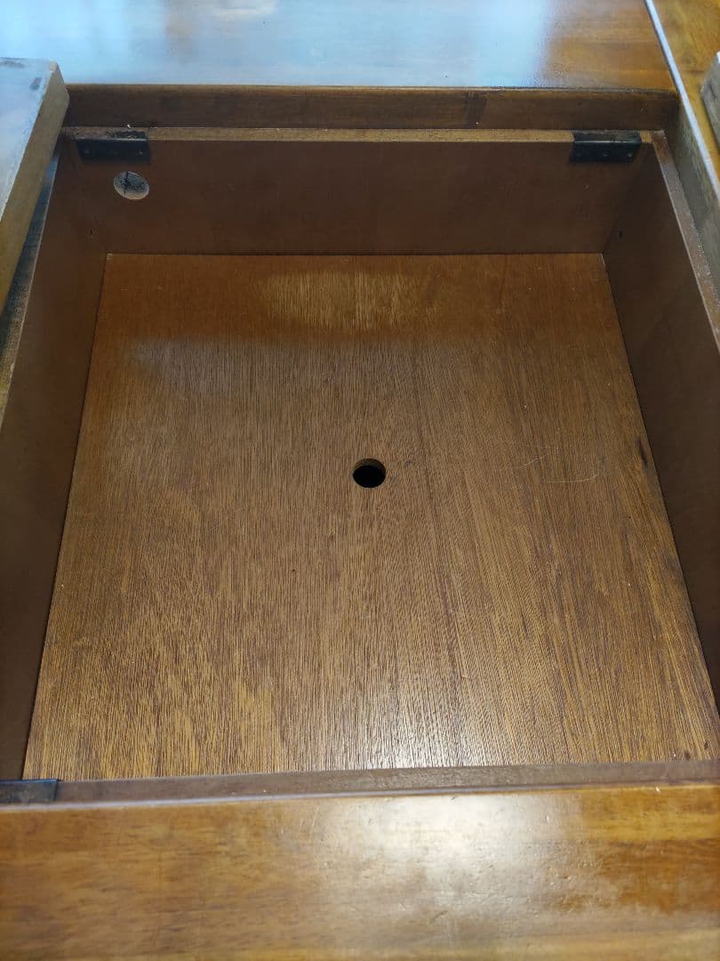 W●lfman.　囲炉裏　ダイニング　テーブル　ヤンパル　机　収納