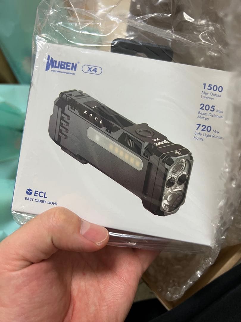Wuben X4 懐中電灯 1500ルーメン