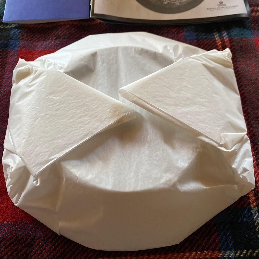 新品未開封箱付き ロイヤルコペンハーゲン イヤープレート　2002年