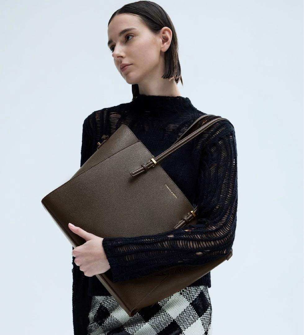 CHARLES & KEITH クラシックダブルハンドル トートバッグ　ブラウン