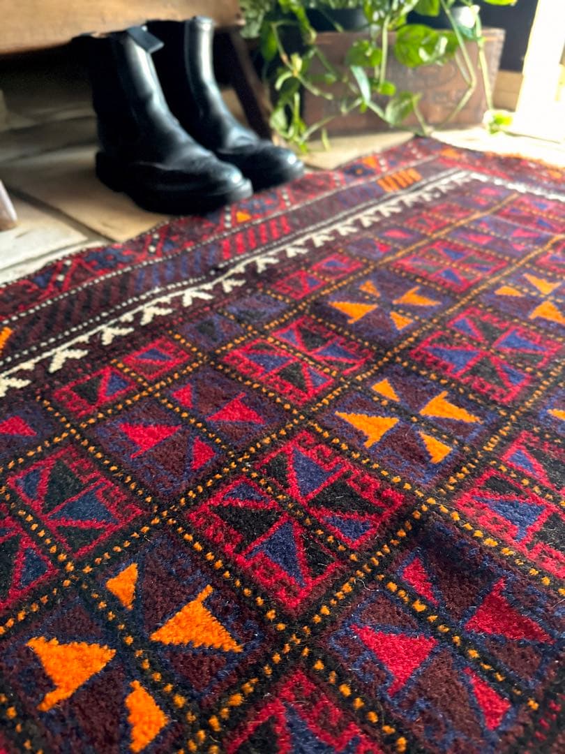 トライバルラグ　ヴィンテージラグ　バルーチ族　アフガンラグ　プリミティブアート