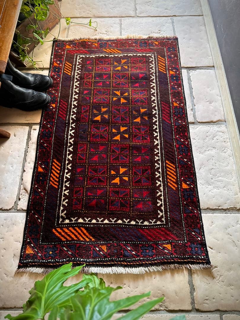 トライバルラグ　ヴィンテージラグ　バルーチ族　アフガンラグ　プリミティブアート