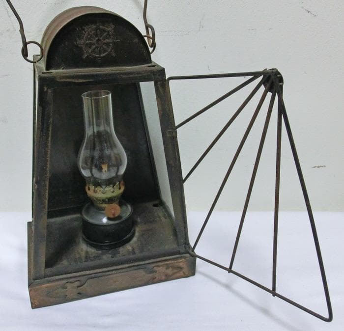 ☆アルコールランプ☆オイル☆ランタン☆鉄製☆側面硝子☆香港製☆