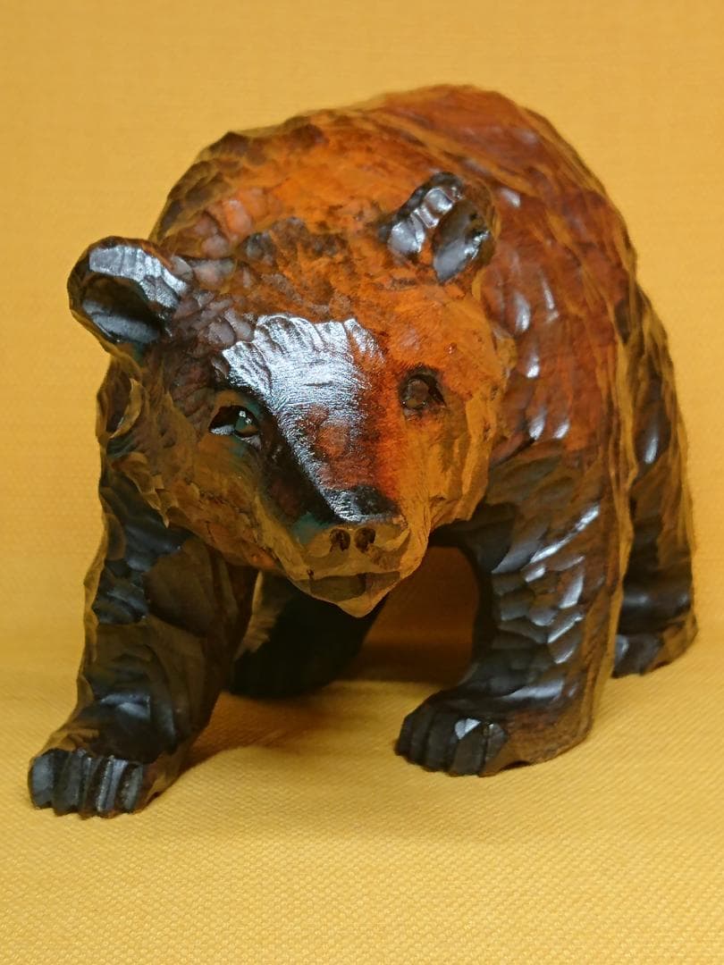 【美品】木彫　クマ　熊　インテリア　置物　工芸品　美術品　A3419