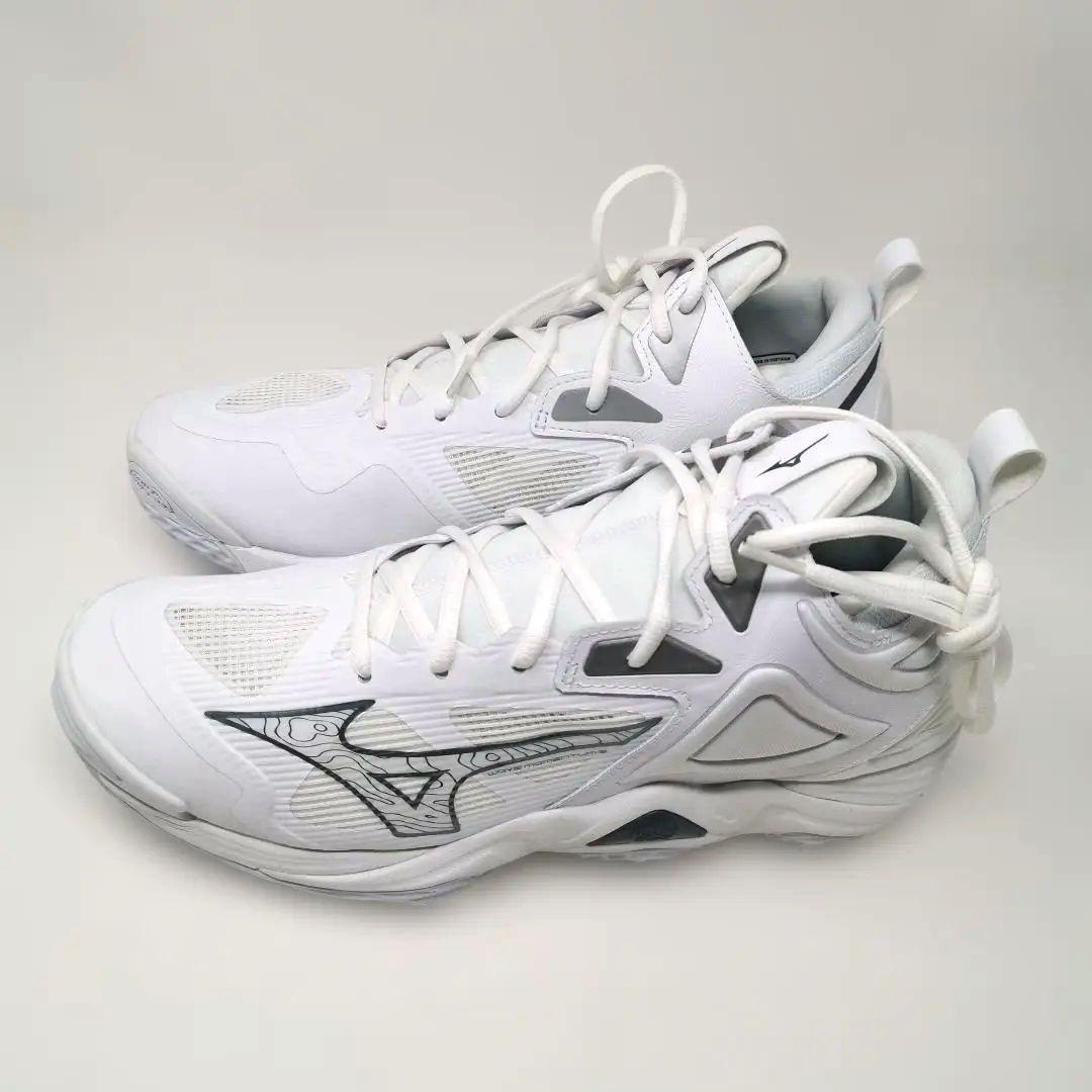 Mizunoバレーボールシューズ WAVE MOMENTUM3 MID 29cm