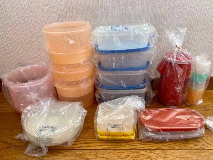 新品　tupperware タッパーウエアー　7種類19点セット