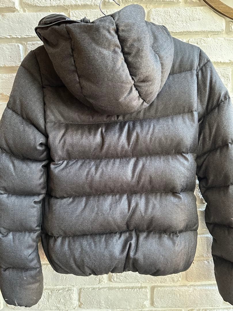 【値下げ】¥10500→¥9500DUVETICA40 グレー　クリーニング済み