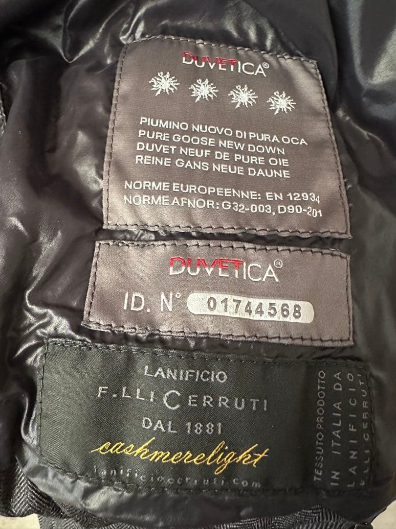 【値下げ】¥10500→¥9500DUVETICA40 グレー　クリーニング済み