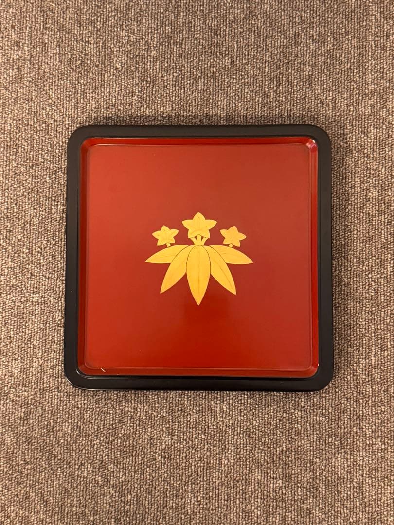 【輪島塗】沈金牡丹彫 三段重箱 金蒔絵 六五重 内朱塗 天然木 共箱