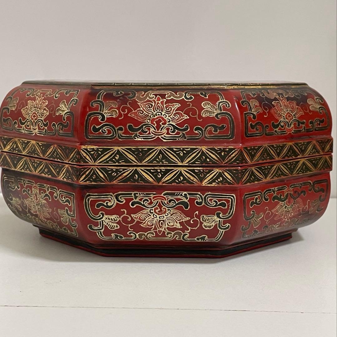 清时代 乾隆年 吉祥文漆絵 八角盒子 蓋付き アンティーク 骨董品