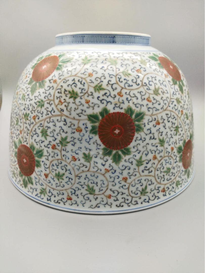 秀逸作品　十二代酒井田柿右衛門作　内染錦楼閣山水図　外錦手唐草細密絵 大鉢