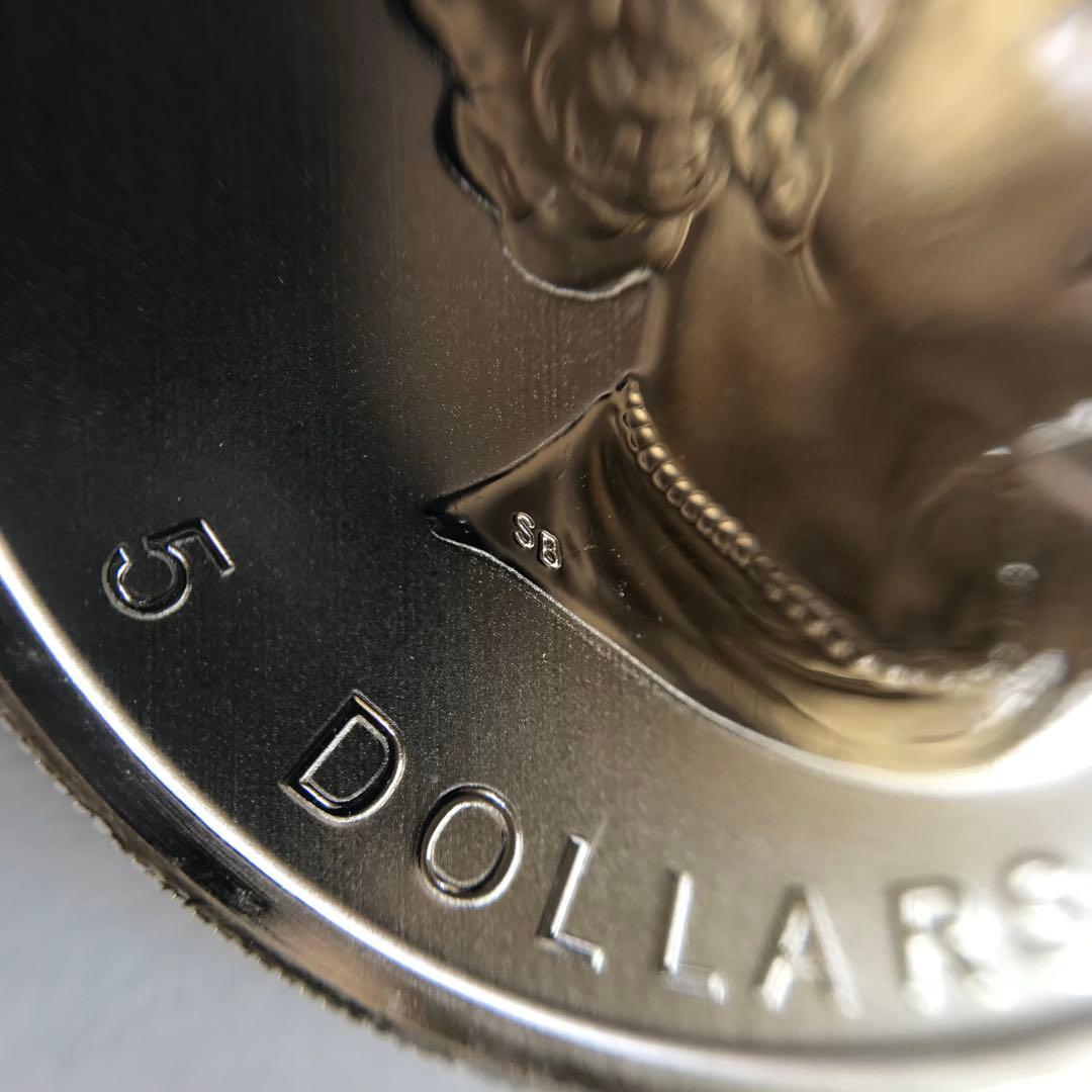 カナダ 9999純銀 1オンス  エリザベス2世