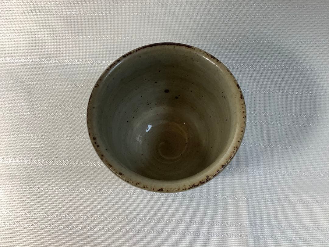 益子焼　島岡達三 象嵌赤繪草花文　湯呑み 人間国宝