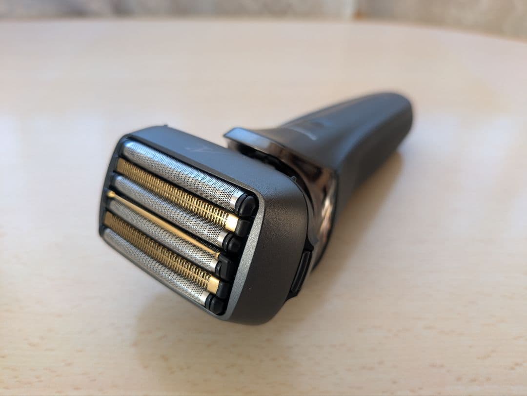 【美品】パナソニック(Panasonic) 6枚刃 ラムダッシュ ES-LS9Q