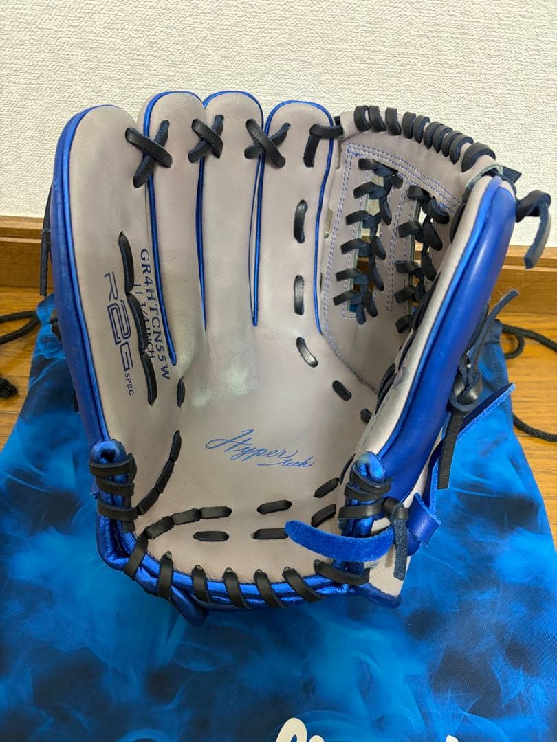 ローリングス　オールラウンダーグラブ　軟式・左投げ