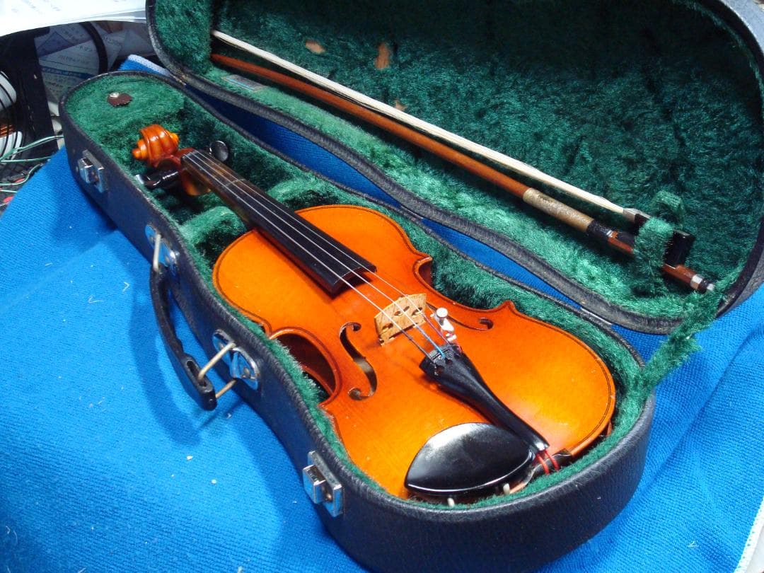 SUZUKI バイオリン 1/8サイズ モデル220 ケース弓付 送料無料