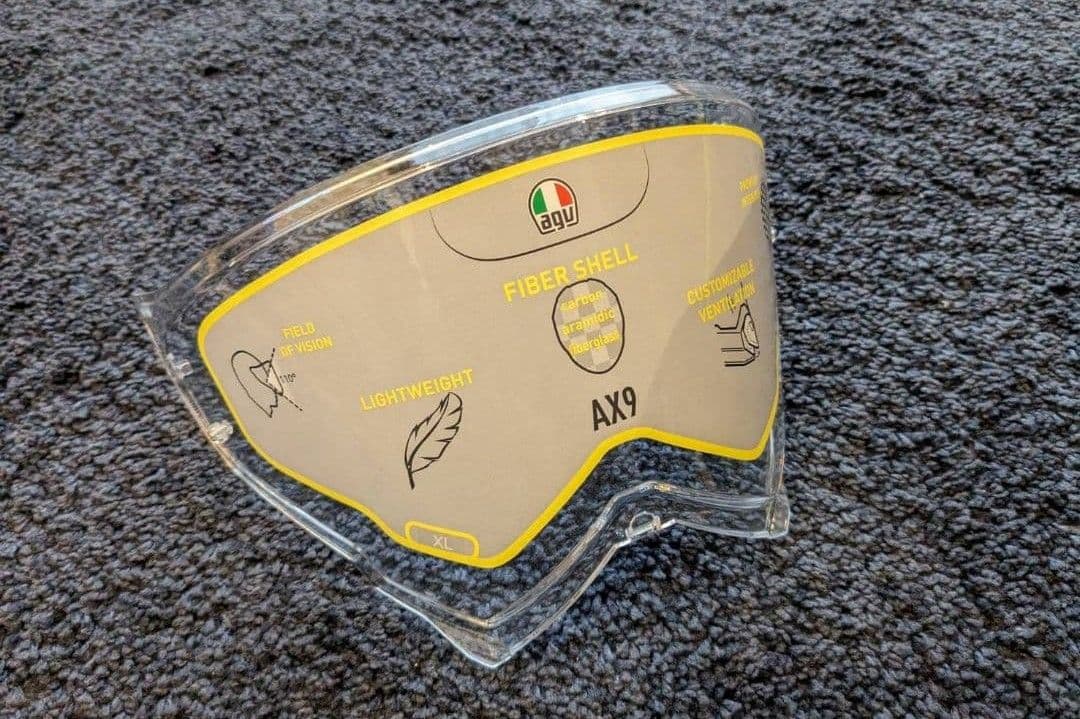 AX9 007 ヘルメット