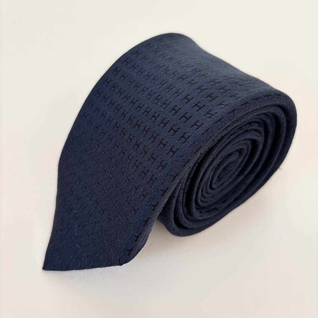 【超人気・美品】エルメス/ネクタイ/ファソネH柄/シルク/濃紺/大剣幅7.7㎝
