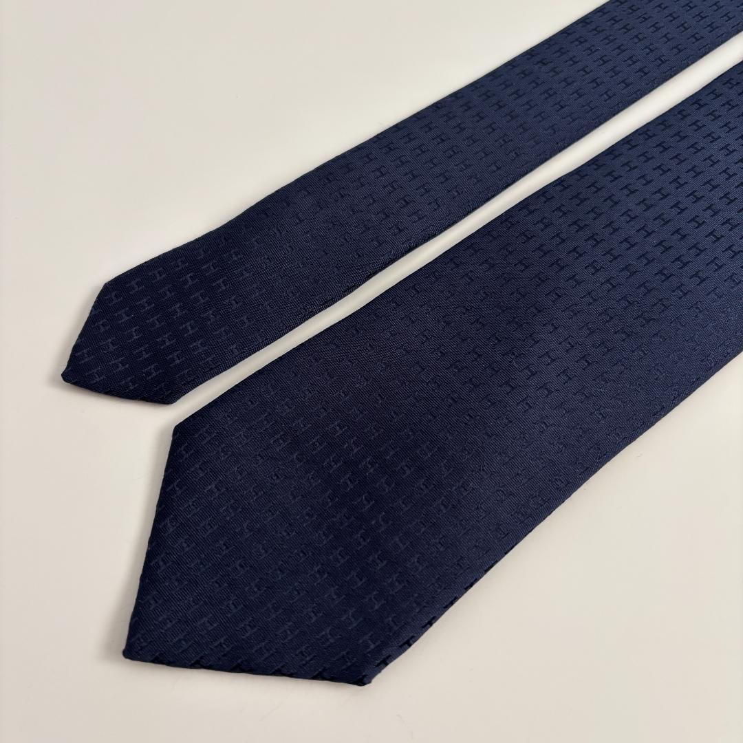 【超人気・美品】エルメス/ネクタイ/ファソネH柄/シルク/濃紺/大剣幅7.7㎝