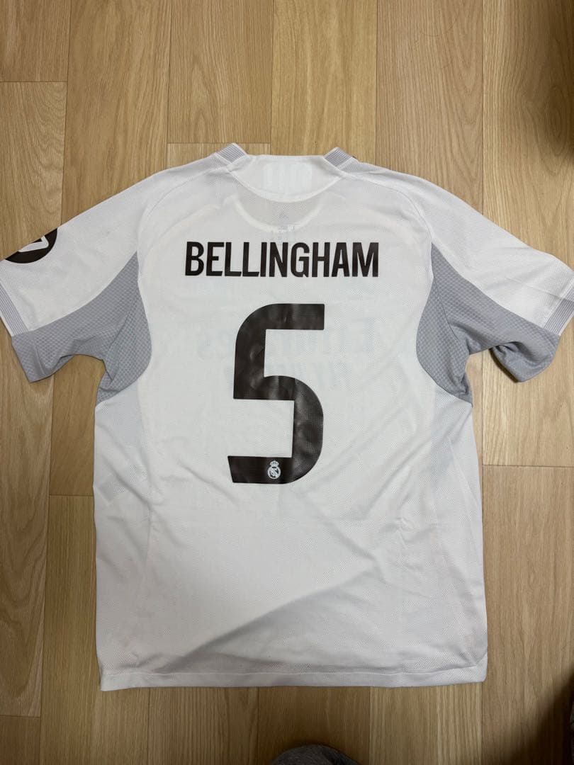 レアルマドリード ベリンガム オーセンティック L ベルナベウ購入