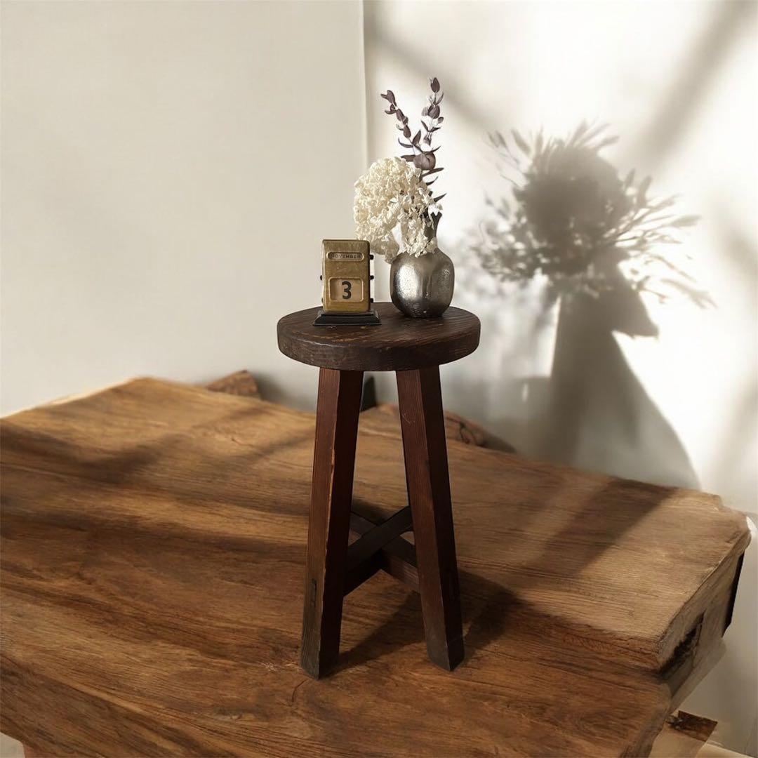 ヴィンテージ　古い味わいのある椅子　スツール　丸椅子　飾り椅子　ホゾ組み