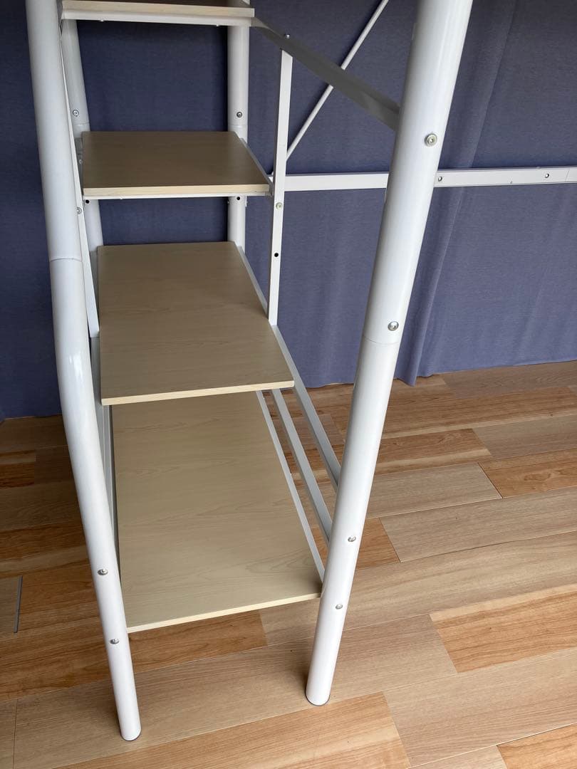 階段ロフトベッド 白 宮&コンセント付 軽自動車に積めます。