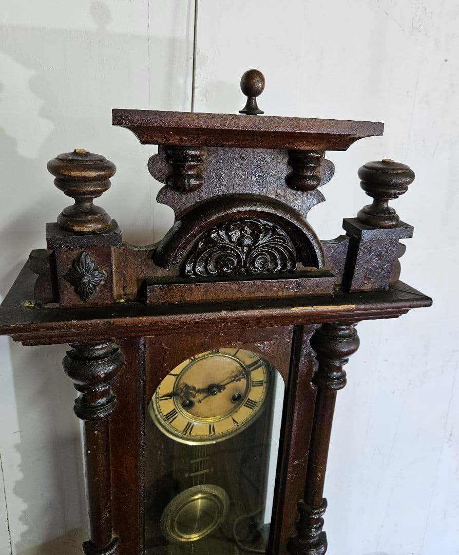 フランスアンティーク 木製の柱時計 琺瑯文字盤 壁掛け 振り子 ウォールクロック