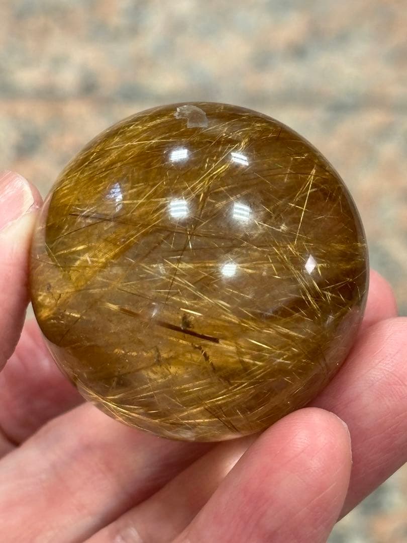 ゴールドルチル　クォーツ　スフィア　スモーキー　4.06cm 透明度高　天然石