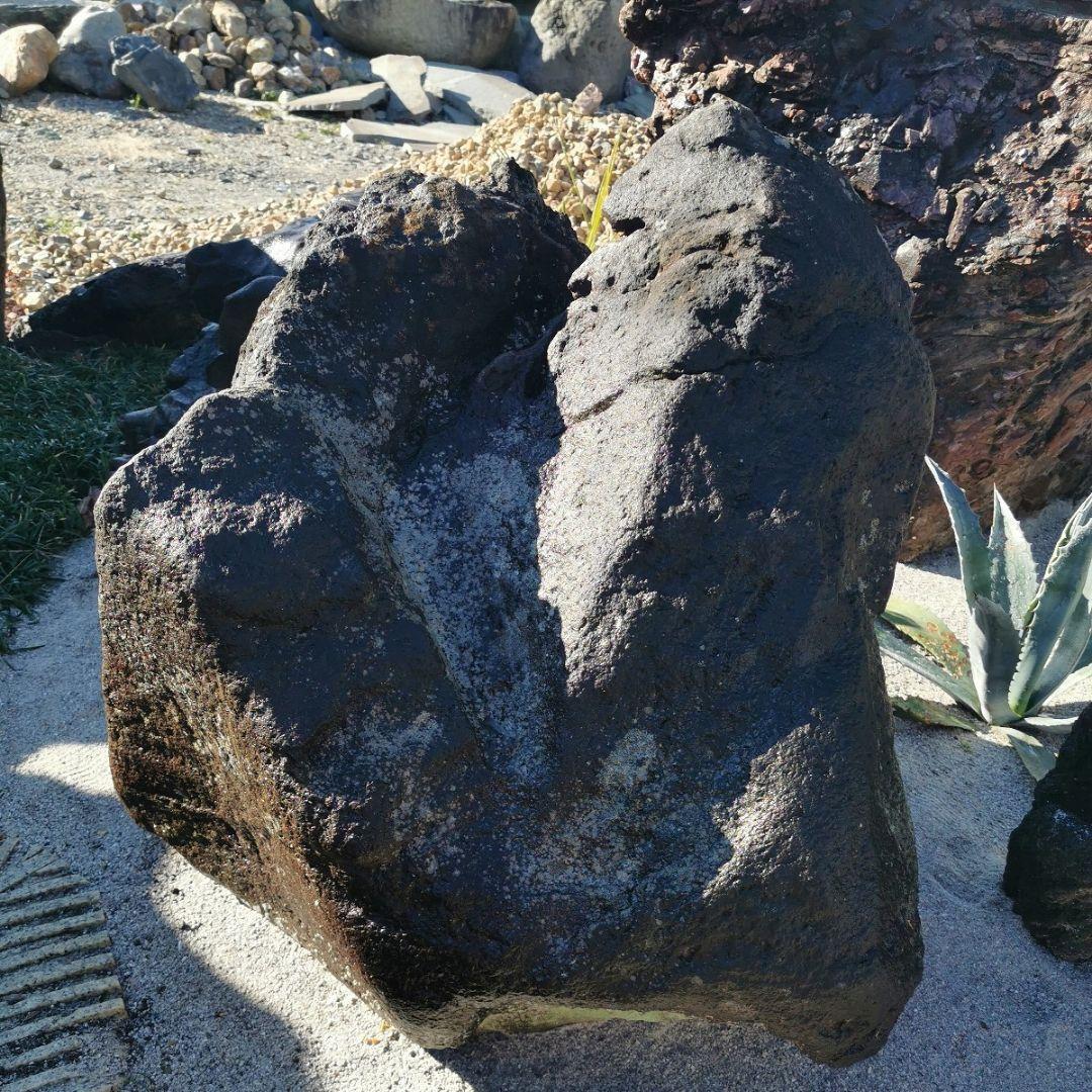 鳥海石　408キロ　庭石　石　鑑賞石　庭　坪庭　ガーデニング　置物　オブジェ