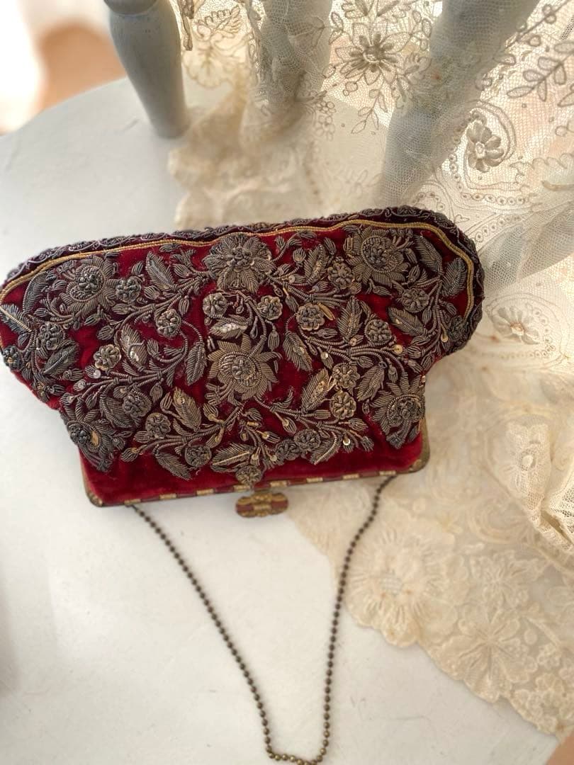 英国アンティークゴールドメタリック手刺繍パース　ベルベット　瑪瑙イギリス　花