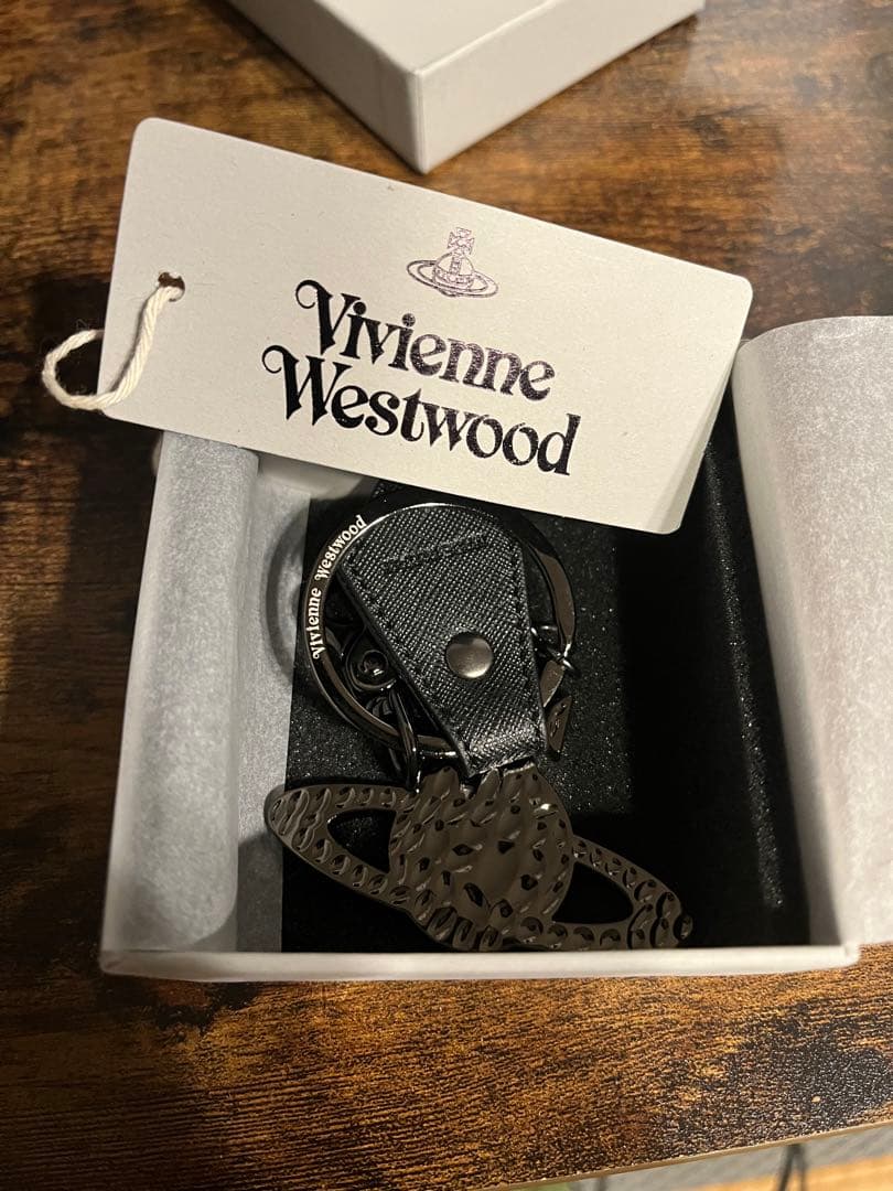 Vivienne Westwood Orb Hammered キーリング