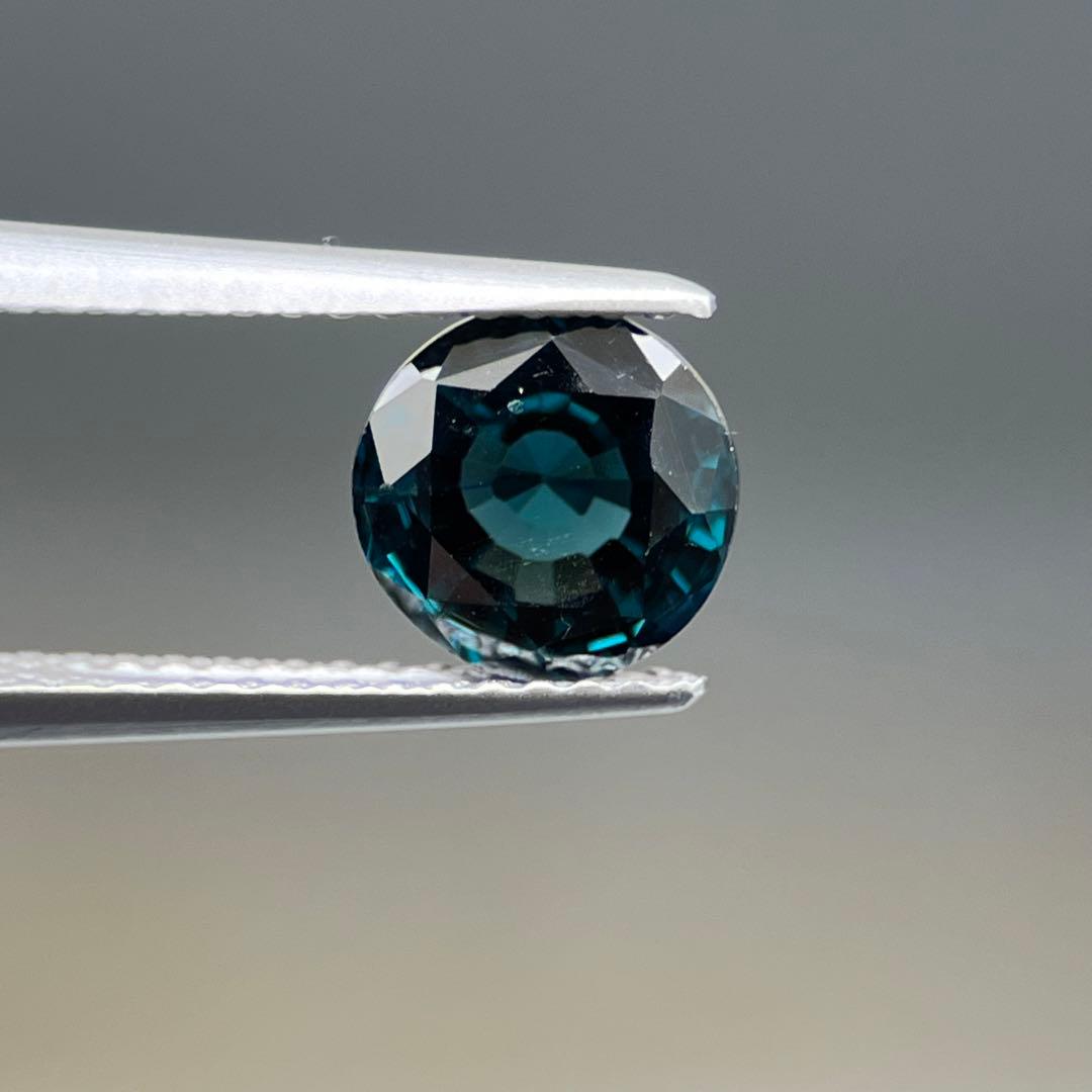 スリランカ産非加熱天然コバルトスピネルルース